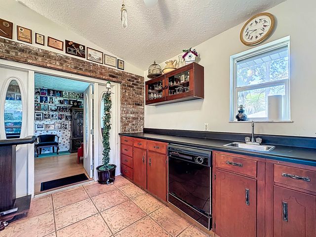 5046 Shore Dr, St Augustine, FL 32086