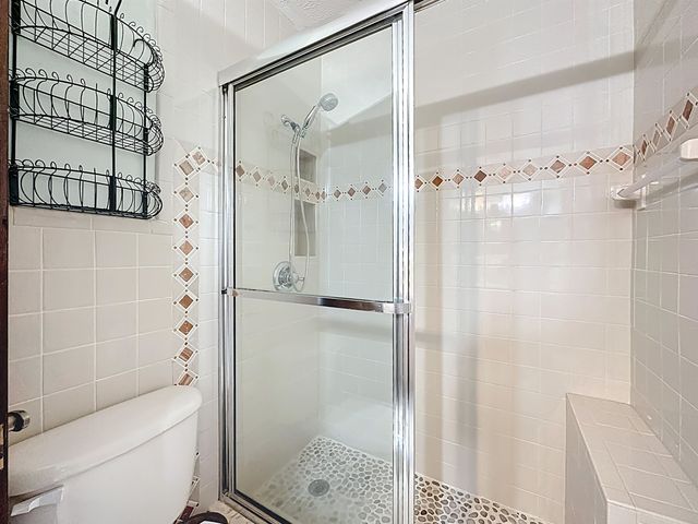 5046 Shore Dr, St Augustine, FL 32086