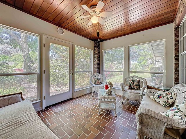 5046 Shore Dr, St Augustine, FL 32086