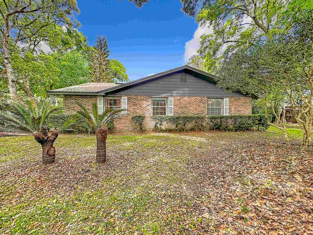 5046 Shore Dr, St Augustine, FL 32086