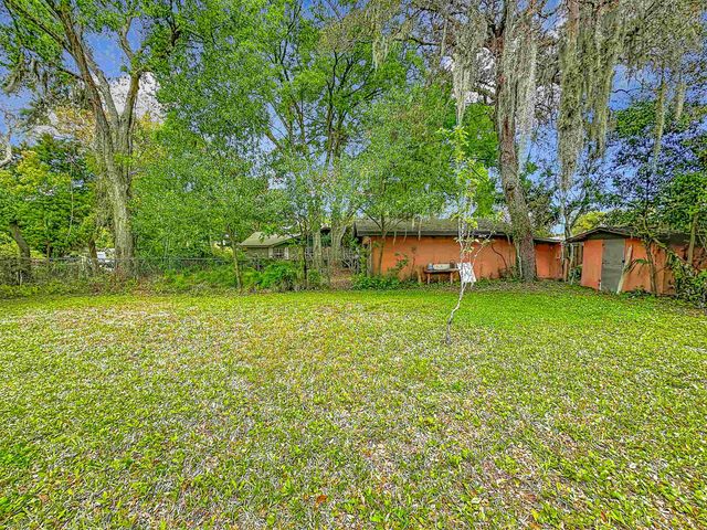 5046 Shore Dr, St Augustine, FL 32086