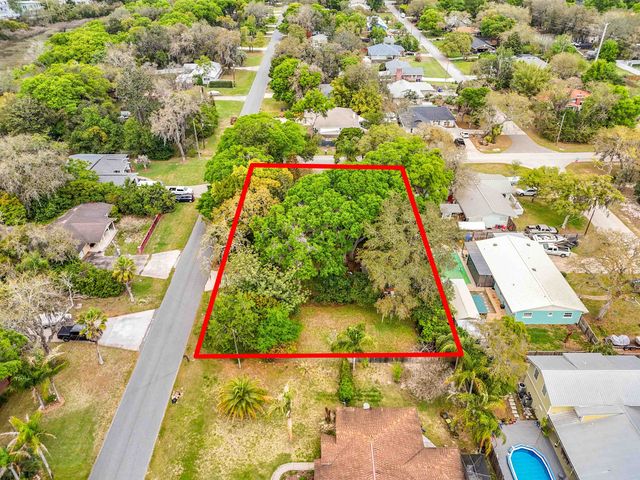 5046 Shore Dr, St Augustine, FL 32086