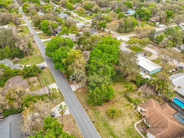 5046 Shore Dr, St Augustine, FL 32086