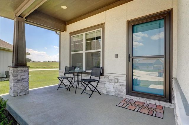 15761 Sheridan Place, Basehor, KS 66007