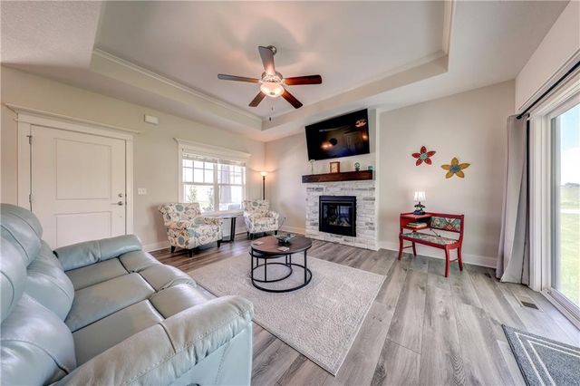 15761 Sheridan Place, Basehor, KS 66007