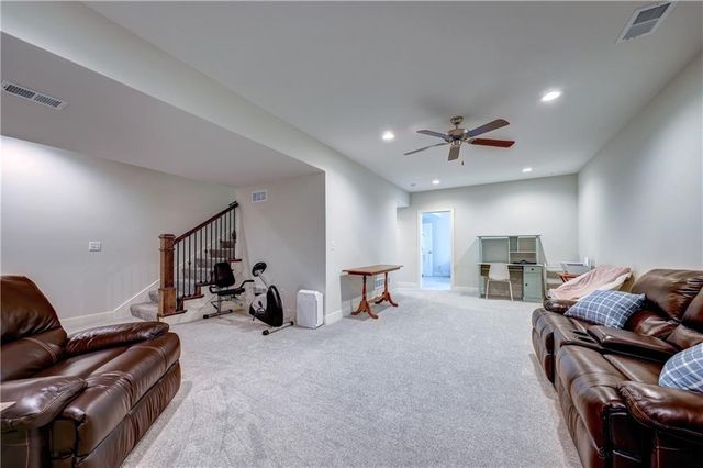 15761 Sheridan Place, Basehor, KS 66007