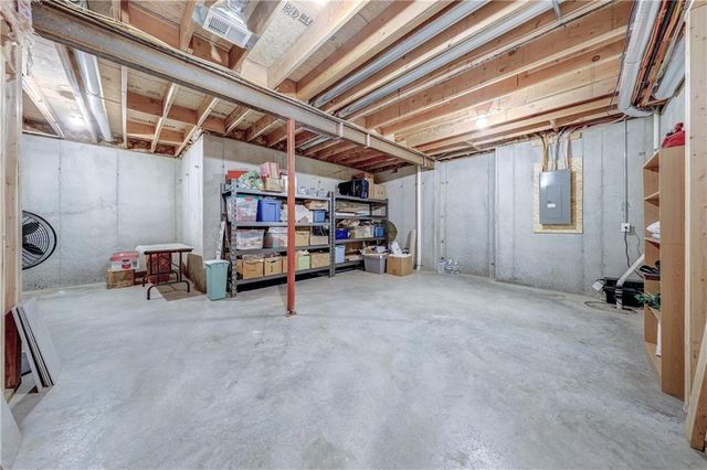 15761 Sheridan Place, Basehor, KS 66007