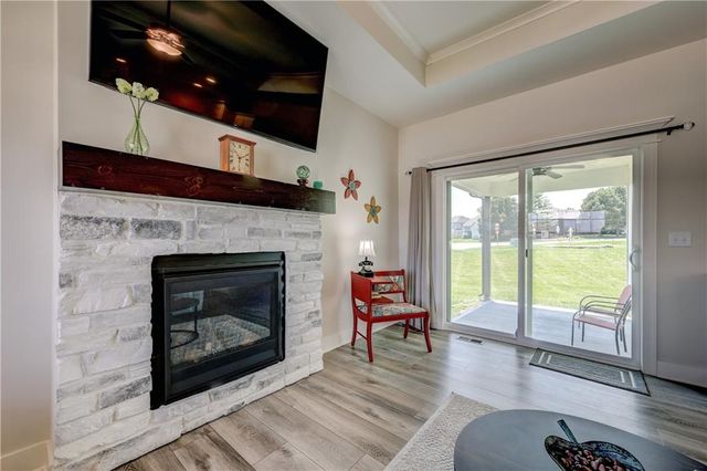 15761 Sheridan Place, Basehor, KS 66007