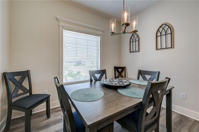 15761 Sheridan Place, Basehor, KS 66007