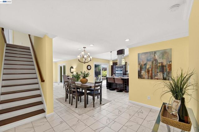 2358 Crestline Rd, Pleasanton, CA 94566