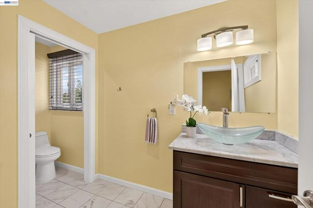 2358 Crestline Rd, Pleasanton, CA 94566