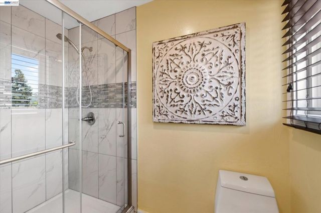2358 Crestline Rd, Pleasanton, CA 94566