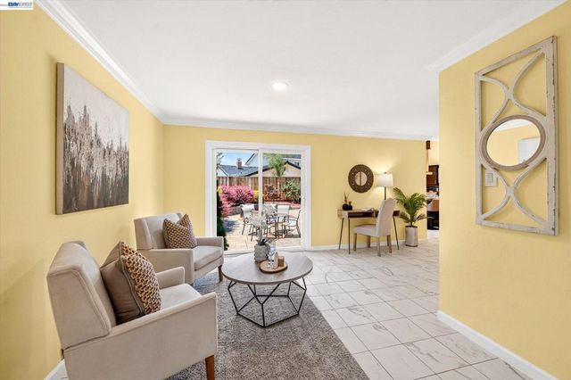 2358 Crestline Rd, Pleasanton, CA 94566