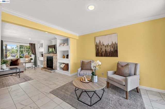 2358 Crestline Rd, Pleasanton, CA 94566