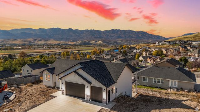 827 E JENNY LN, Morgan, UT 84050