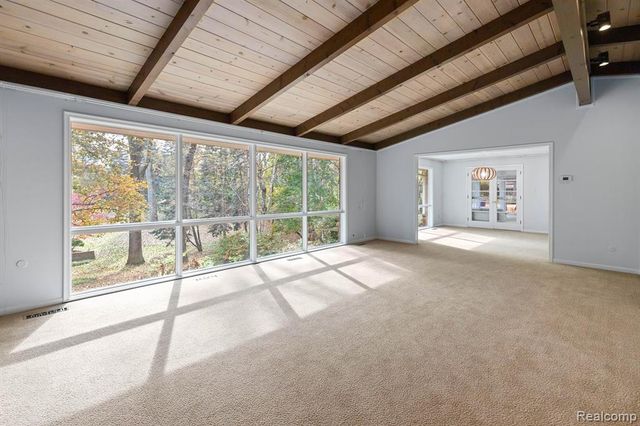 4966 Whispering Pine Lane, Bloomfield Hills, MI 48302