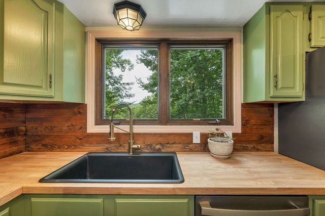 35 Highwoods Trail, Ashland, NH 03217