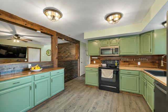 35 Highwoods Trail, Ashland, NH 03217