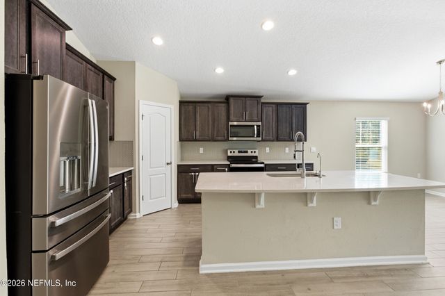 65784 EDGEWATER Drive, Yulee, FL 32097