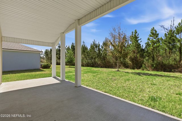 65784 EDGEWATER Drive, Yulee, FL 32097