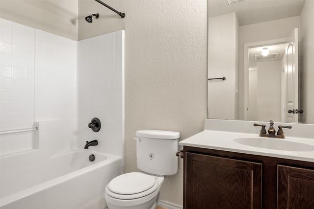 377 Orbit Drive, Lavon, TX 75166