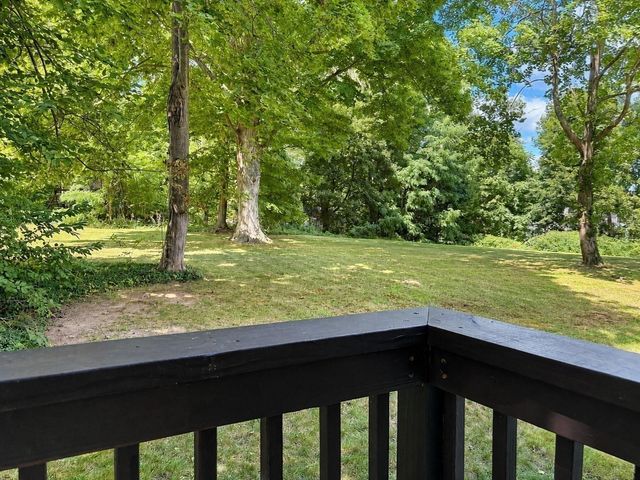 34-36 Hammond St 34, Bridgewater, MA 02324