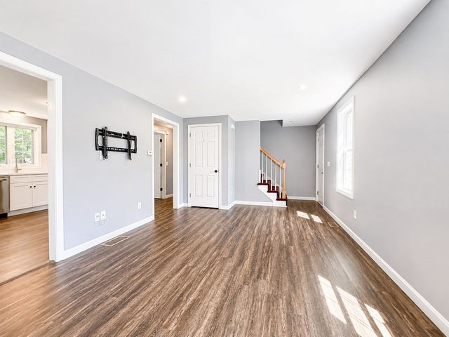 34-36 Hammond St 34, Bridgewater, MA 02324