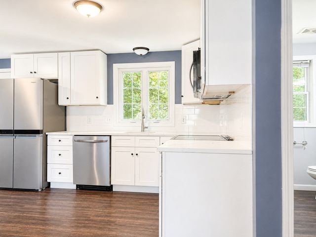 34-36 Hammond St 34, Bridgewater, MA 02324