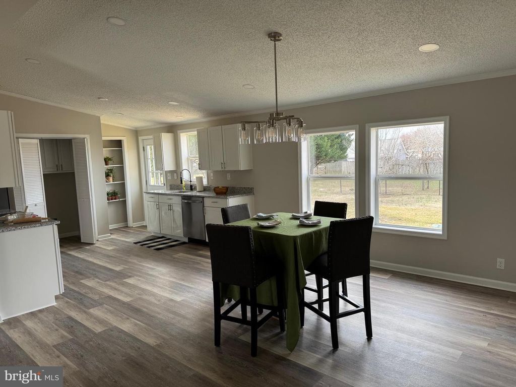 Image 11 of property listing at 21681 SHELBY ST, Great Mills, MD 20634