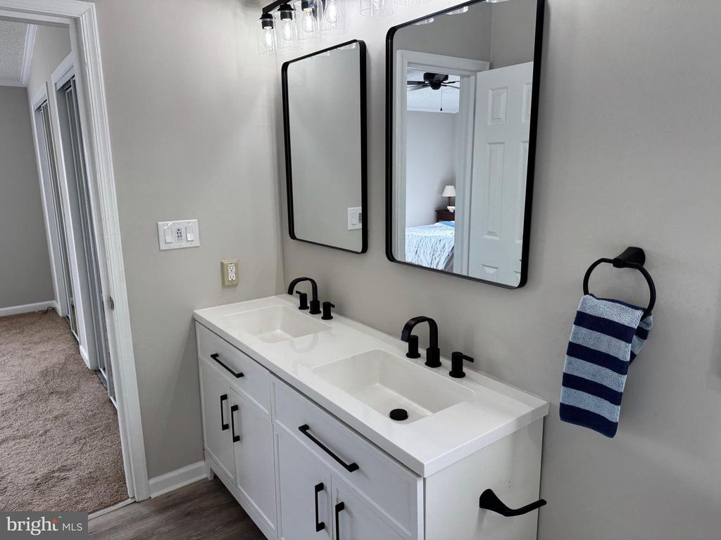 Image 7 of property listing at 21681 SHELBY ST, Great Mills, MD 20634