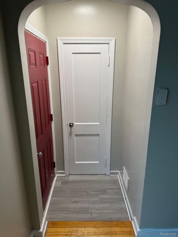 5521 CADIEUX Road, Detroit, MI 48224