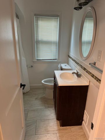 5521 CADIEUX Road, Detroit, MI 48224