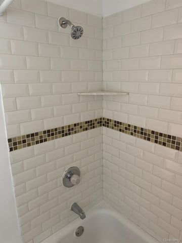 5521 CADIEUX Road, Detroit, MI 48224