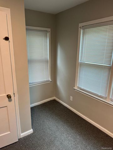 5521 CADIEUX Road, Detroit, MI 48224