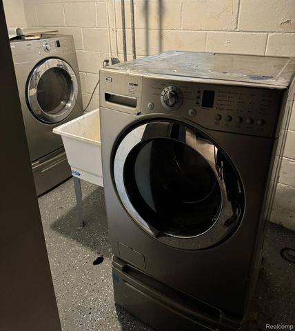 5521 CADIEUX Road, Detroit, MI 48224