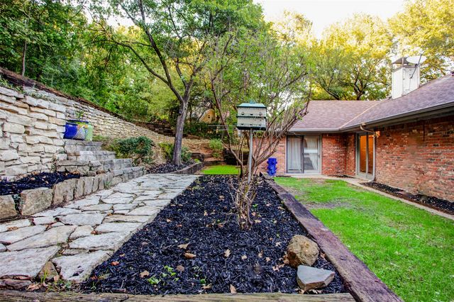 2100 Lakehill Court, Arlington, TX 76012