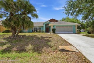 400 Vin Rose Circle SE, Palm Bay, FL 32909