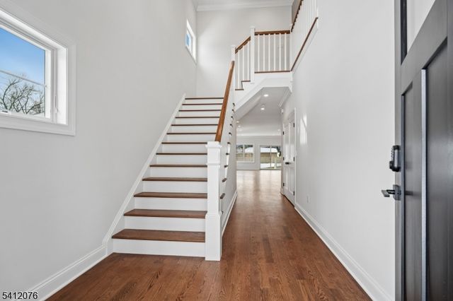 4 Plymouth Dr, Livingston Twp., NJ 07039