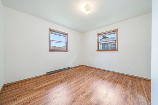 1500 E LINDBERGH STREET, Appleton, WI 54911
