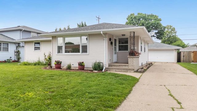 1500 E LINDBERGH STREET, Appleton, WI 54911