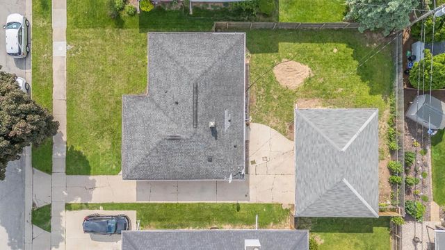 1500 E LINDBERGH STREET, Appleton, WI 54911