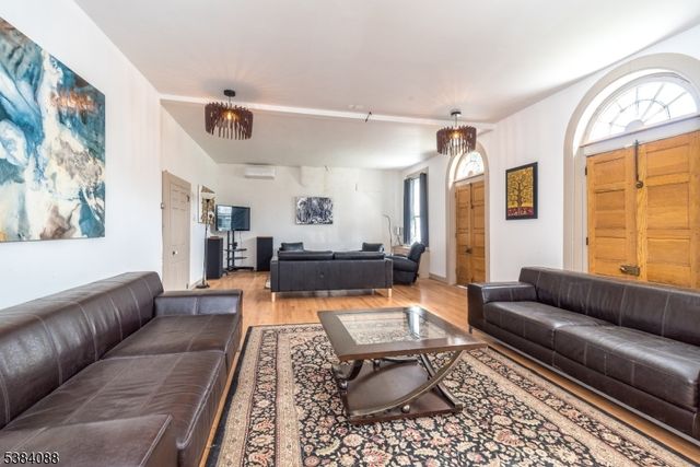 157 Route519, Pohatcong Twp., NJ 08865