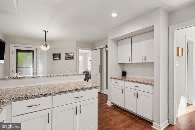 944 HEDGEROW CT, Blue Bell, PA 19422