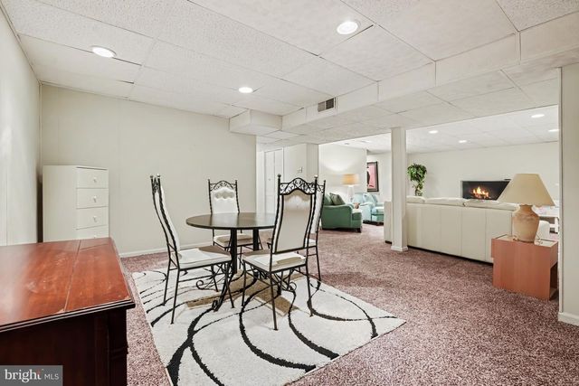 944 HEDGEROW CT, Blue Bell, PA 19422