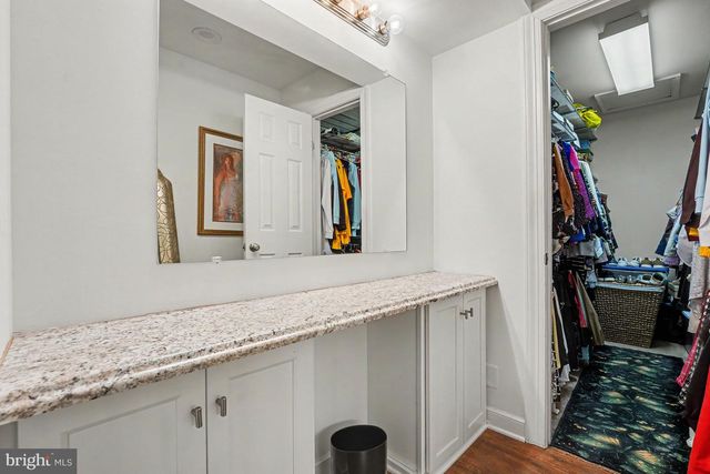 944 HEDGEROW CT, Blue Bell, PA 19422