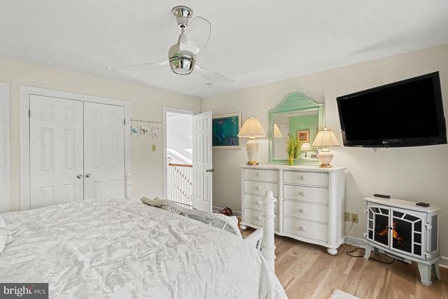 944 HEDGEROW CT, Blue Bell, PA 19422