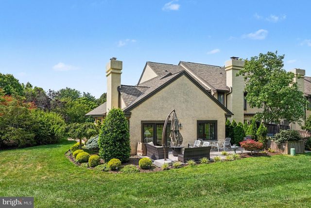 944 HEDGEROW CT, Blue Bell, PA 19422