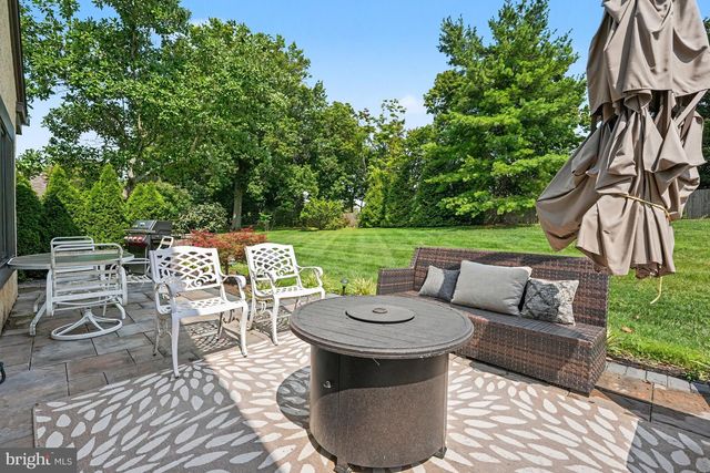 944 HEDGEROW CT, Blue Bell, PA 19422
