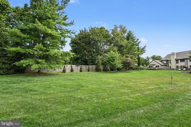944 HEDGEROW CT, Blue Bell, PA 19422