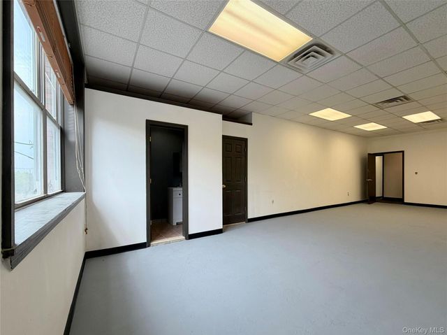 18-17 42 Street 2, Astoria, NY 11105